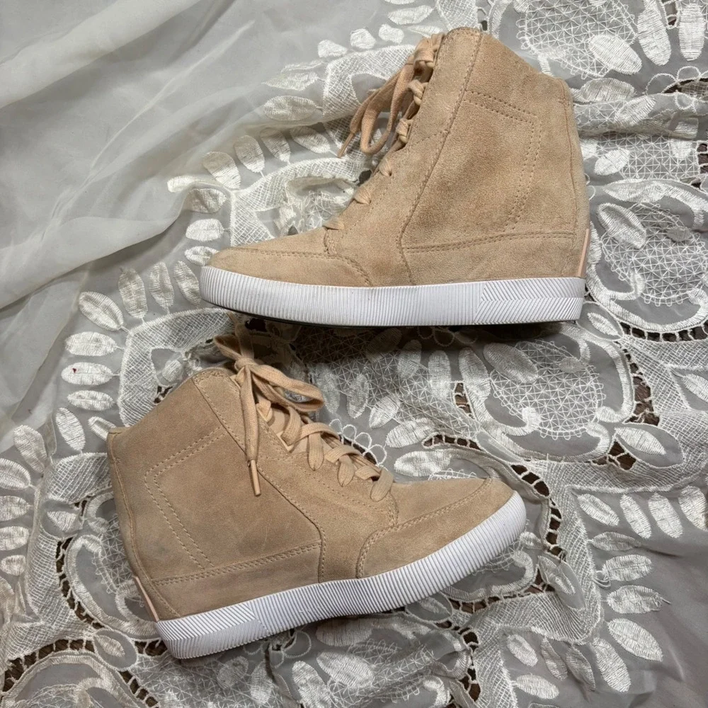 Sorel Y2K Subversive Grunge Wedge Tan Suede High Top Sneakers Womens 6.5